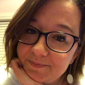 Meet your Posher, Carly